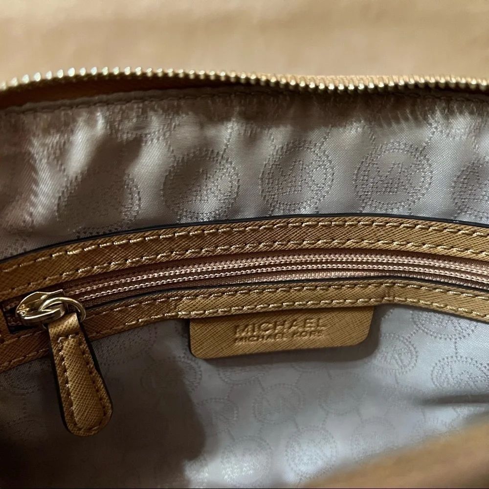 Michael Kors | Cindy Large Dome Saffiano Leather Crossbody Bag Purse in Peanut